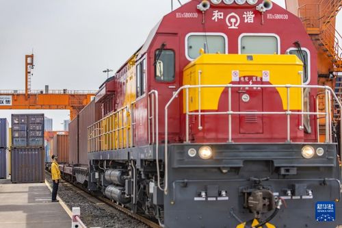 重慶國際物流樞紐園區 國際物流大通道上的繁忙引擎